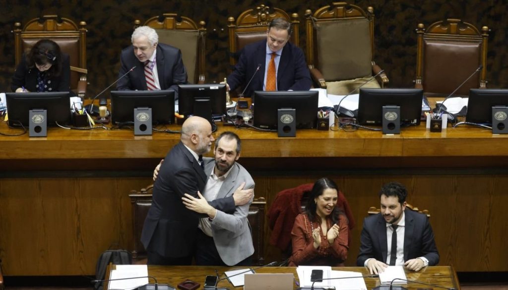 Ley de Fraccionamiento Pesquero - Senado Chileno Aprueba la Nueva Ley de Fraccionamiento Pesquero