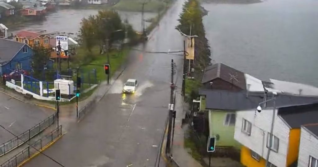 Alerta Amarilla en Puerto Montt por la Crecida del Río Chico - Alerta Amarilla en Puerto Montt por Crecida del Río Chico
