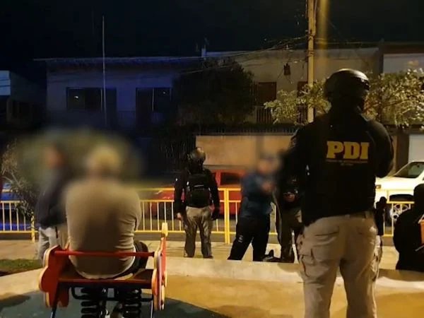 Control Migratorio de la PDI en Antofagasta - Operativo migratorio de la PDI en Antofagasta genera impacto