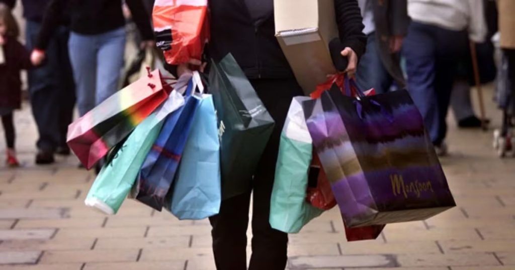 El Turismo de Compras Argentino en Chile - El auge del turismo de compras argentino transforma a Chile.
