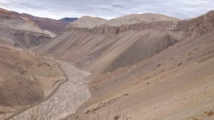 Estudio de las Rocas de Atacama y Su Historia Geológica - La Riqueza Oculta de Atacama: Un Tesoro Geológico Revelado