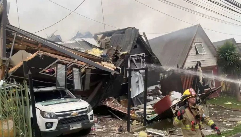 Explosión en una Casa en Temuco Deja Daños en Otras Viviendas - Explosión en Temuco Sacude Vecindario y Causa Evacuaciones