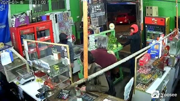 Frustración por Robo en un Local Comercial en Valparaíso - Alarma Frustra Robo en Valparaíso y Evita Mayor Pérdida