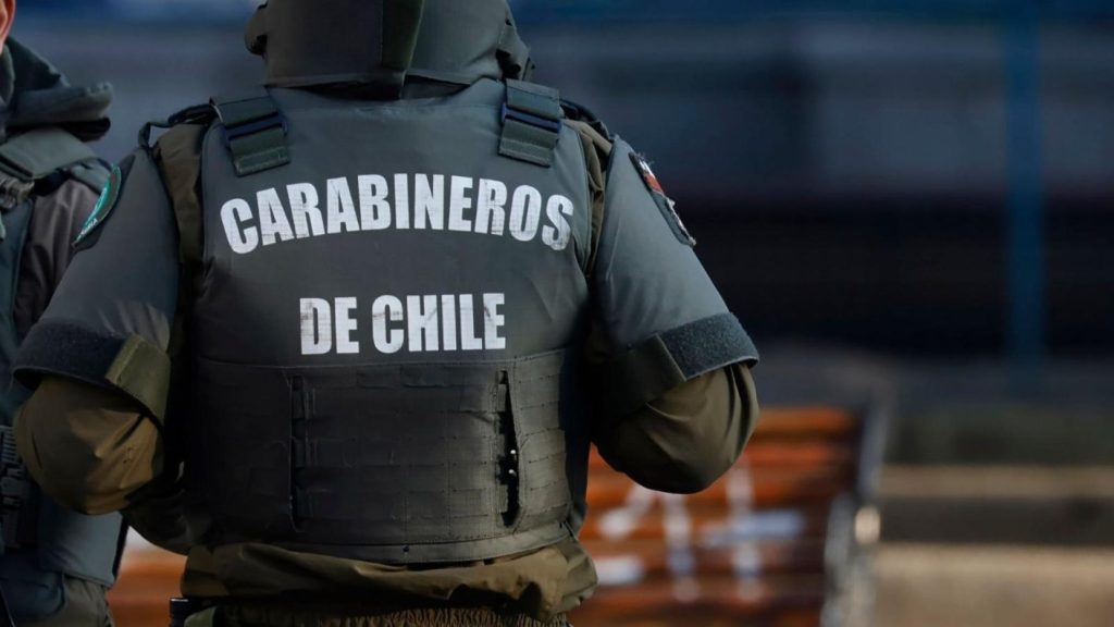 Hombre Abatido por Carabineros en Puente Alto durante un Procedimiento - Intervención Policial en Puente Alto: Hombre Abatido por Carabineros.