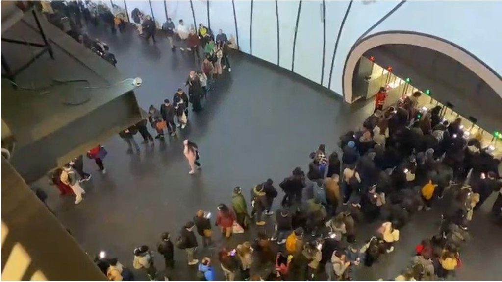 Interrupción del Servicio en la Línea 1 del Metro de Santiago - Metro de Santiago: Caos y Restablecimiento en la Línea 1