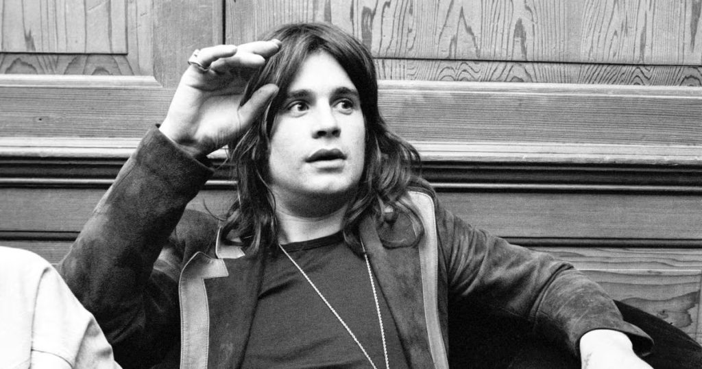 La Difícil Infancia de Ozzy Osbourne y Su Imaginario Oscuro - El legado oscuro de Ozzy Osbourne: infancia y música.