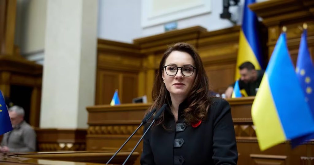 Nombramiento de Yulia Svyrydenko Como la Primera Ministra de Ucrania - Yulia Svyrydenko Asume el Liderazgo del Gobierno Ucraniano