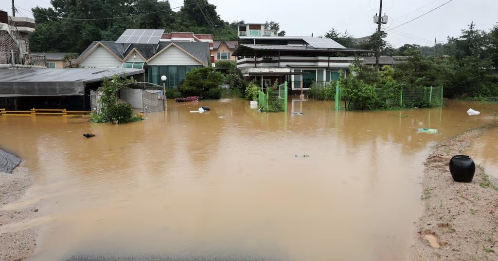 Número de Muertos por Inundaciones en Corea del Sur - Impactantes Inundaciones en Corea del Sur Dejan 18 Muertos