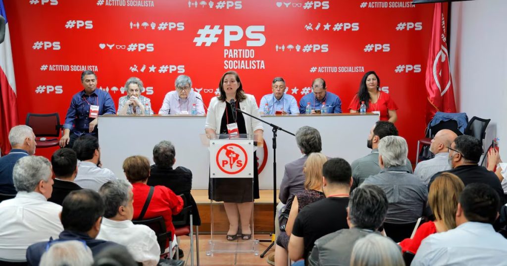 Ratificación de los Legisladores del PS para la Reelección en Chile - PS Ratifica a sus Legisladores y Busca Alianza con la DC