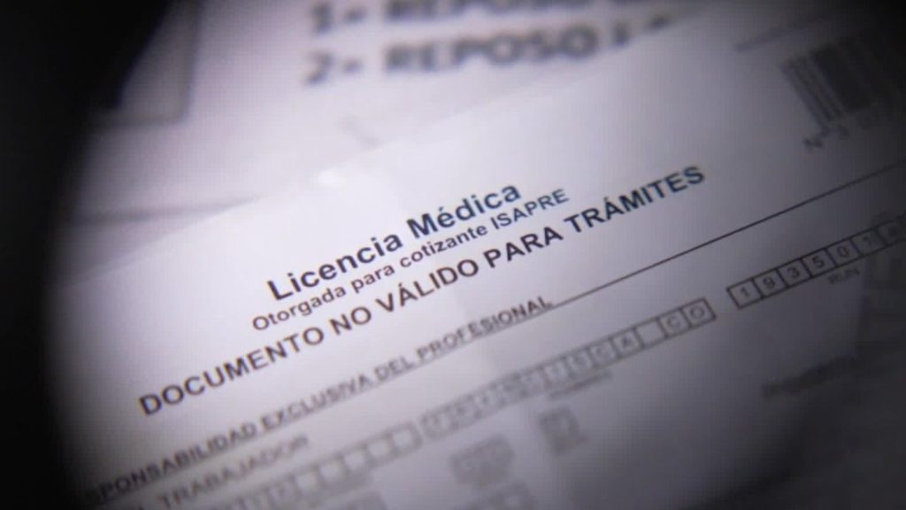 Salidas País Licencias Médicas - Investigan Viajes al Extranjero con Licencias Médicas en Chile