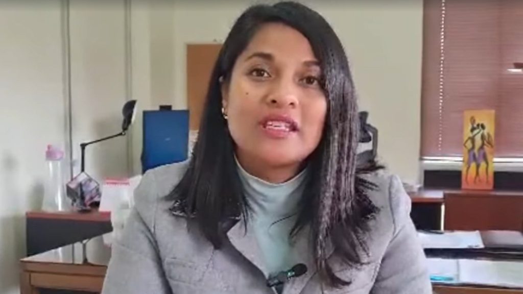 Traslado Delegada Arica Santiago - Delegada de Arica Trasladada a Santiago por Salud Crítica