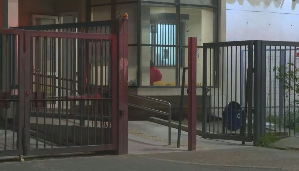 Asesinato de un Hombre en lo Espejo por Desconocidos - Violento Atentado en Lo Espejo: Chile en Alerta por Inseguridad.