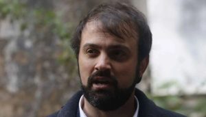 Crítica de Jorge Sharp a la Izquierda en Chile - Jorge Sharp critica a la izquierda por perder conexión con el pueblo.