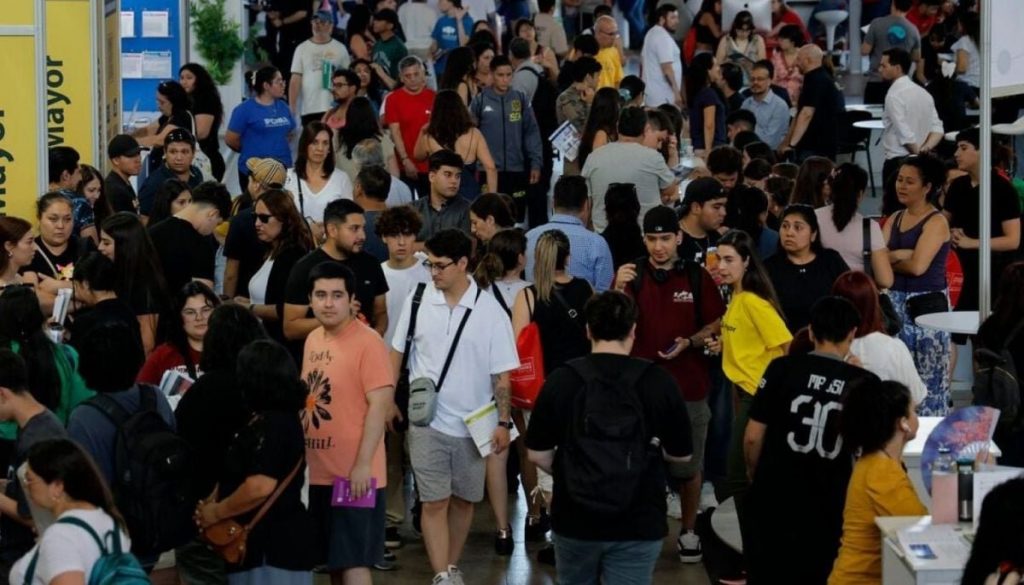 Feria Laboral Virtual para Jóvenes en Chile - Feria Laboral Virtual: 10.000 Oportunidades para Jóvenes