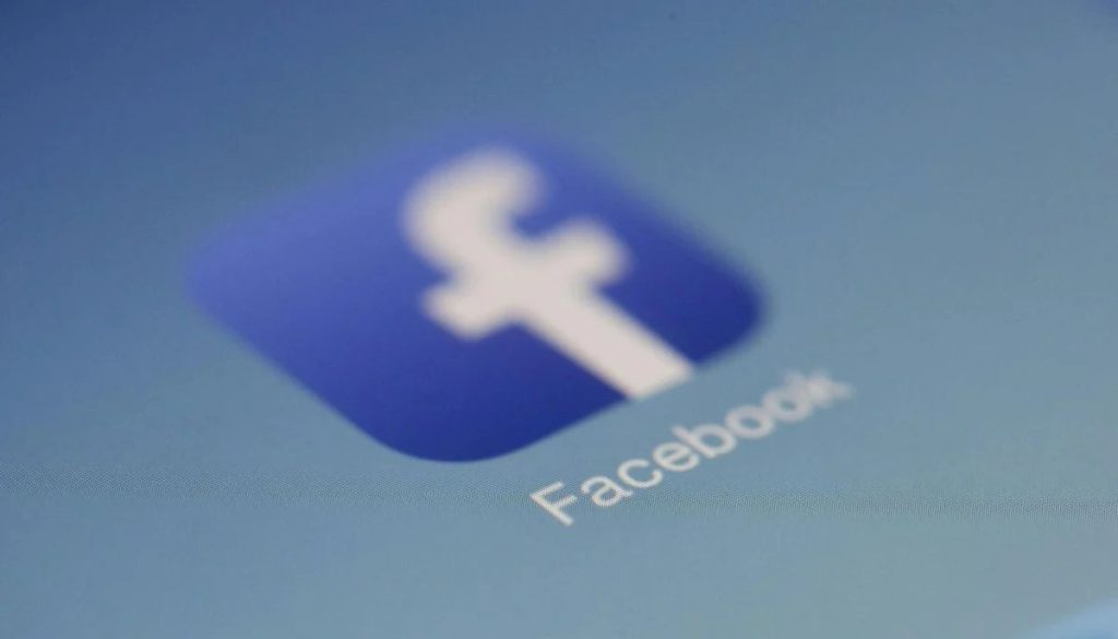 Grupo de Facebook Donde Hombres Compartían Fotos de Sus Parejas. - Descubren red de fotos íntimas sin consentimiento en Facebook