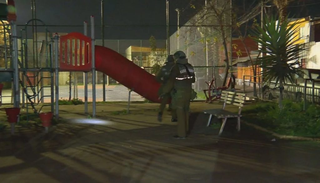 Hombre Muerto por Disparos de Desconocidos en Puente Alto - Impactante asesinato a balazos en Puente Alto estremece a la comunidad.