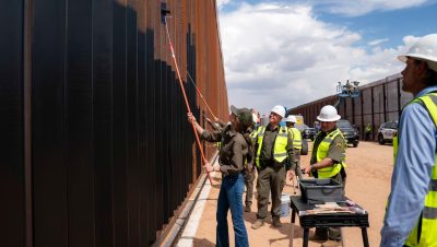 Pintura del Muro Fronterizo de México a Petición de Trump - Trump ordena pintar el muro fronterizo de negro para frenar la migración