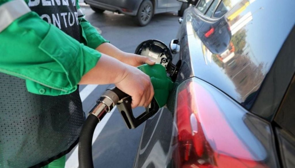 Variación del Precio del Diésel y los Combustibles en Chile - Combustibles en Chile: Diésel a la Baja y Gasolina Estable