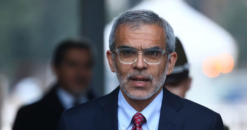 Viaje de Luis Cordero a Temuco para Investigar la Emboscada - Ministro Cordero viaja a Temuco para abordar crisis de seguridad