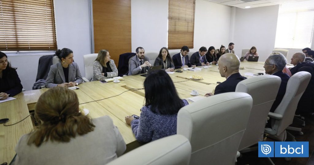 Avances de Chile en la Transición Energética y la Seguridad Hídrica - Chile lidera en transición energética y recibe reconocimiento global
