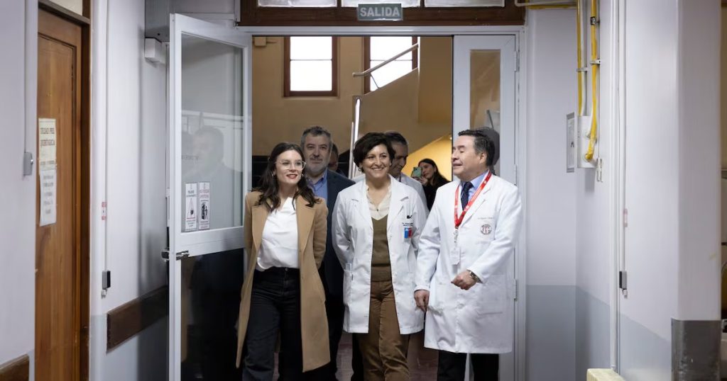 Avances del Gobierno en la Reducción de Listas de Espera y Copago Cero - Impacto del Copago Cero: Avances en Salud Pública en Chile