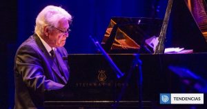 Concierto de Roberto Bravo en Valparaíso con Homenaje a Ennio Morricone - Roberto Bravo deslumbra a Valparaíso con cine y música en vivo