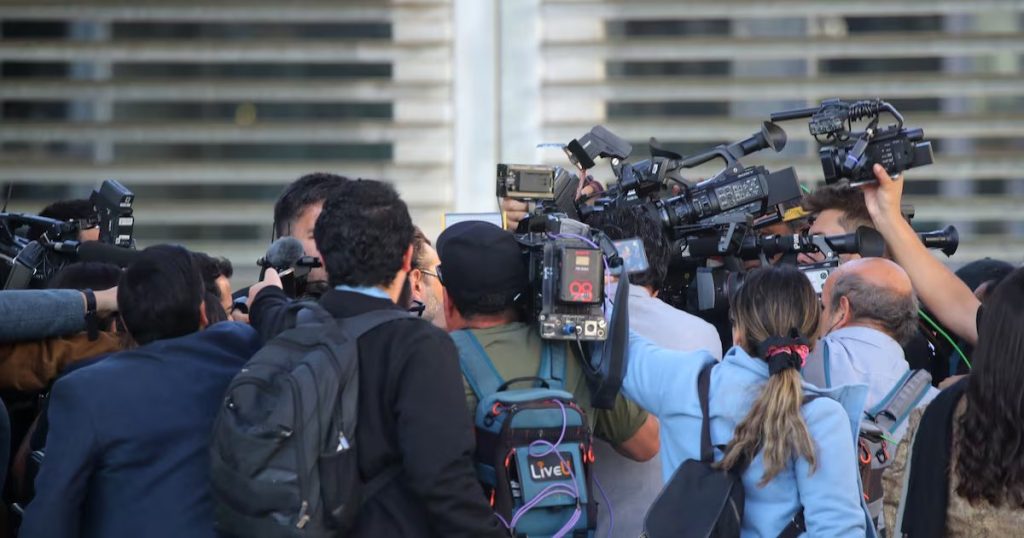 Corrupción Municipal en Chile y Su Impacto en la Población - Corrupción Municipal en Chile: Retiro de Confianza Ciudadana