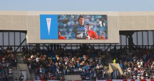 Infarto de Patricio Toledo durante la Despedida de los Capitanes de la UC - Emergencia en homenaje: Patricio Toledo sufre infarto en partido
