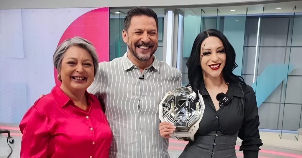 Mensaje de Jeannette Jara a Stephanie Vaquer tras Su Triunfo en la WWE - Stephanie Vaquer: Un Histórico Triunfo de Chile en la WWE