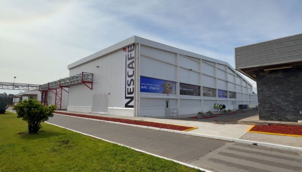 Producción de Café Lacteado en San Fernando, Chile - Nestlé convierte a Chile en un centro exportador de café.