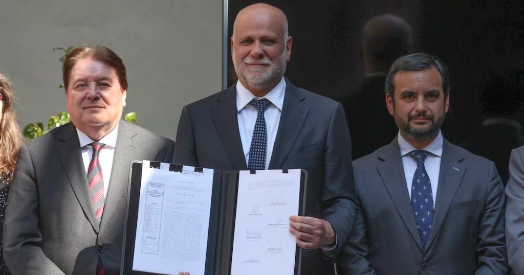 Promulgación de la Reforma al Sistema de Notarías en Chile - Reforma Notarial: Límites de Edad y Tarifas Claras y Transparentes