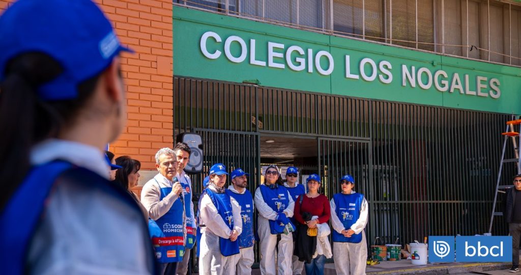 Restauración de la Fachada del Colegio los Nogales en Puente Alto - Renovación del Colegio Los Nogales: Un Impulso a la Comunidad