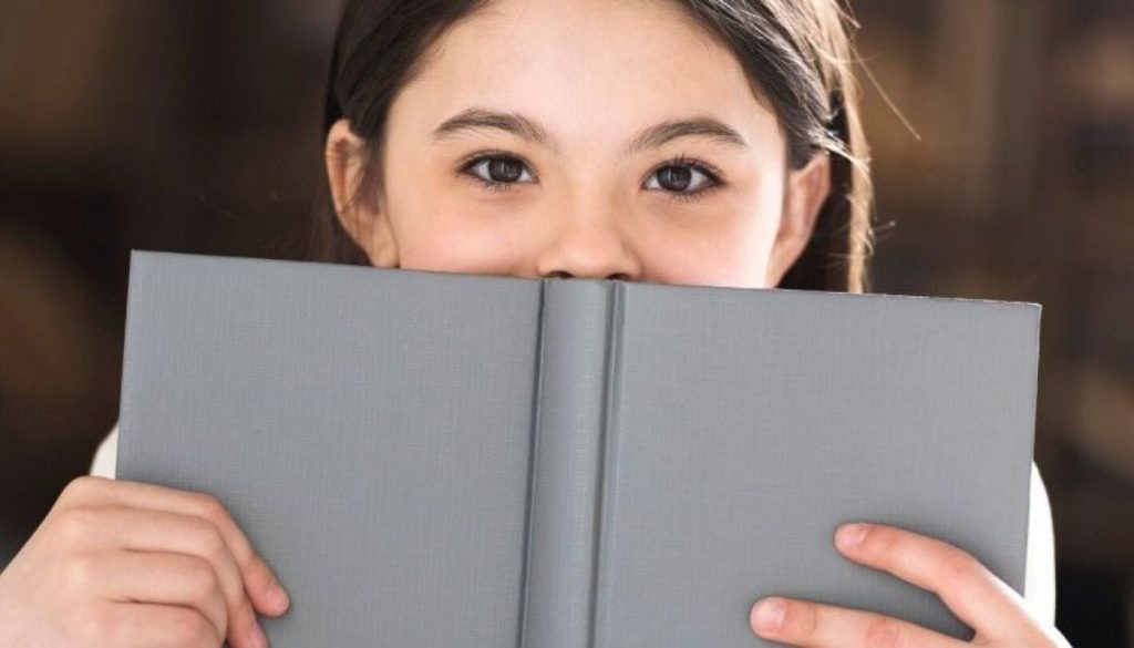 Uso de Libros Digitales en los Colegios de Japón para 2030 - Japón digitaliza la educación: libros electrónicos para 2030.