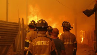 Cierre de la Investigación sobre el Megaincendio en Valparaíso - Investigación del incendio en Valparaíso avanza hacia juicio oral