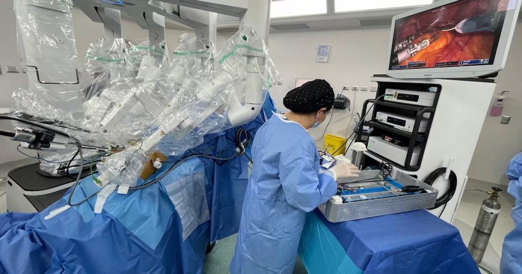 Cirugías Paquetizadas para Beneficiarios de Fonasa en RedSalud - RedSalud revoluciona el acceso a cirugías para pacientes de Fonasa