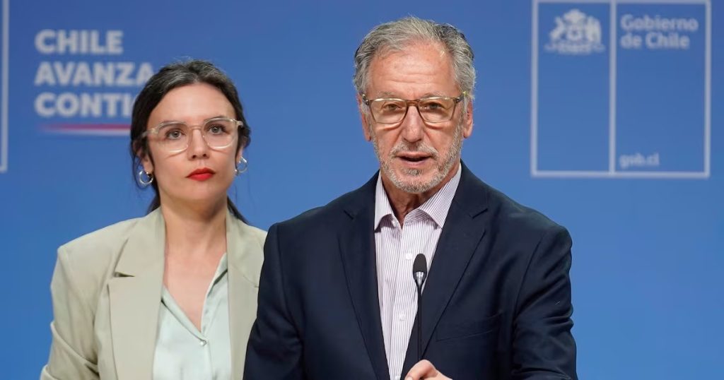 Compensación a las Familias por el Cobro Injusto de la Luz - Boric encarga a García compensaciones por error en tarifas eléctricas.