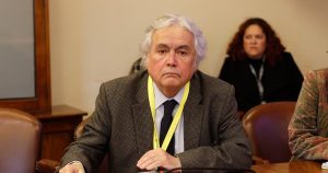 Condiciones de Luciano Fouillioux para Conmutar Penas por Delitos de Derechos Humanos. - Debate sobre Beneficios a Condenados por Violaciones a Derechos Humanos en Chile