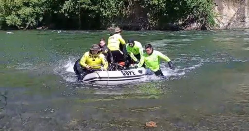 Cuerpo sin Vida del Docente Desaparecido en el Río Cautín - Hallazgo de Cuerpo en Temuco: Misterio en el Río Cautín.