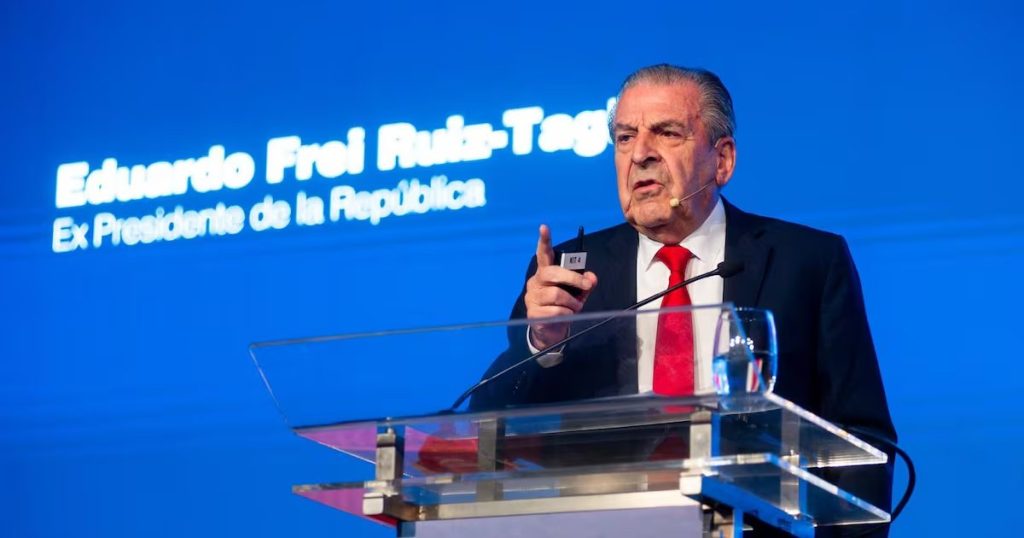 Declaraciones de Eduardo Frei sobre la Inmigración Ilegal en Chile - Eduardo Frei destaca necesidad de acuerdos ante desafíos globales