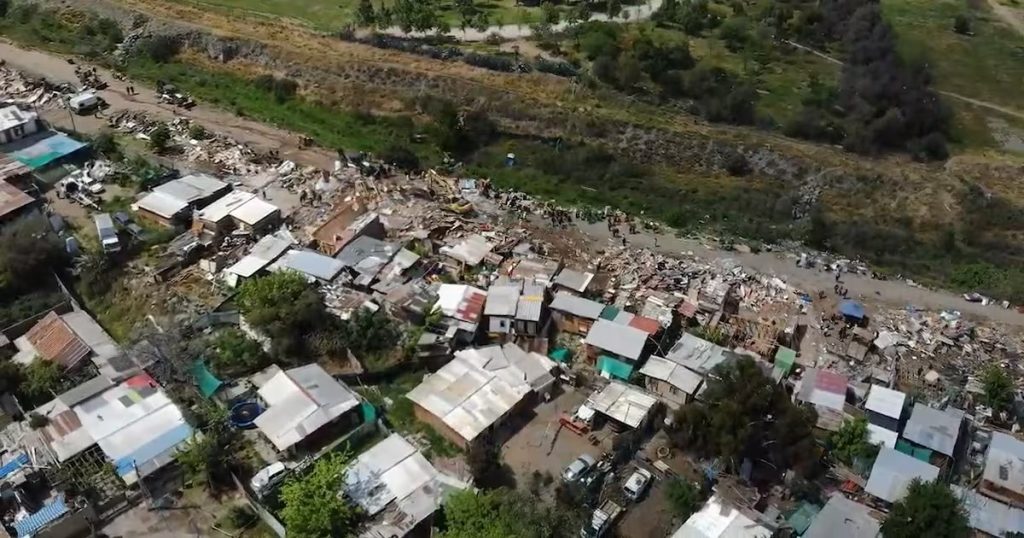 Desalojo del Campamento Dignidad en la Florida - El desalojo del Campamento Dignidad en La Florida avanza.