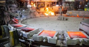 El Precio del Cobre en un Récord Histórico en Chile - El alza del cobre promete un impulso fiscal significativo para 2026.