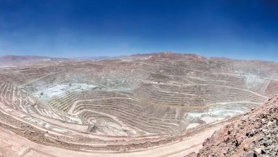 Evaluación Ambiental del Megaproyecto Escondida en Antofagasta - Escondida Optimiza Operaciones con Inversión de 1.300 Millones de Dólares