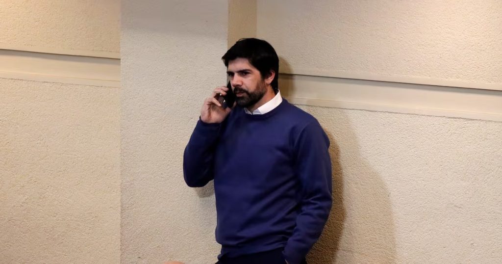 Instrucciones de Lavín Jr. para Despedir a Funcionarios de Maipú - Instrucciones de Lavín Jr: su influencia en despidos en Maipú