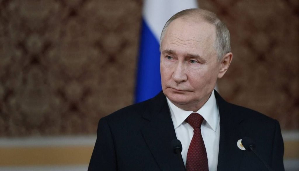 La Carrera Armamentística Nuclear entre Rusia y Estados Unidos - La carrera nuclear se intensifica: Rusia lista para realizar pruebas.