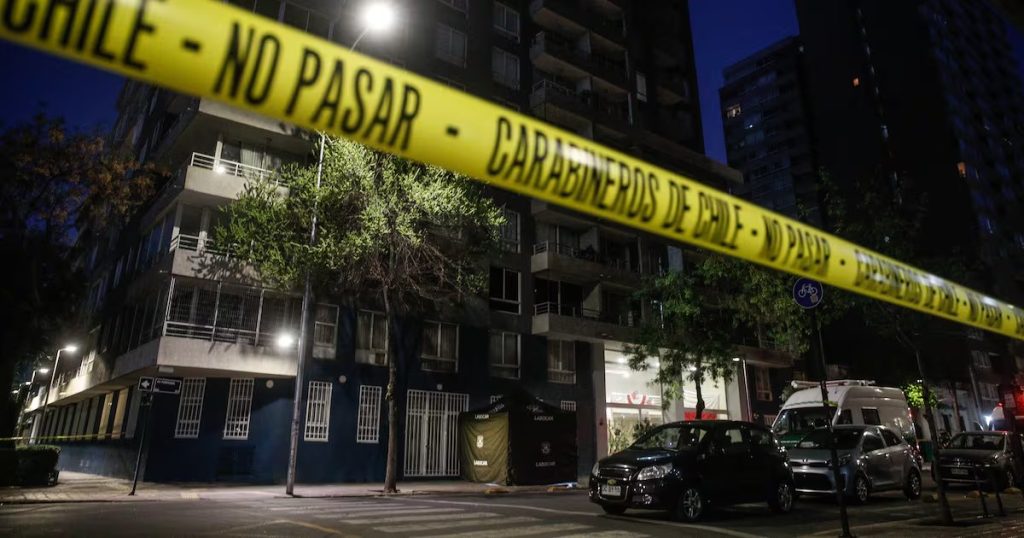 Muerte de un Niño de 11 Años tras Caer del Décimo Piso en las Condes - Tragedia en Las Condes: Niño muere tras caer desde gran altura