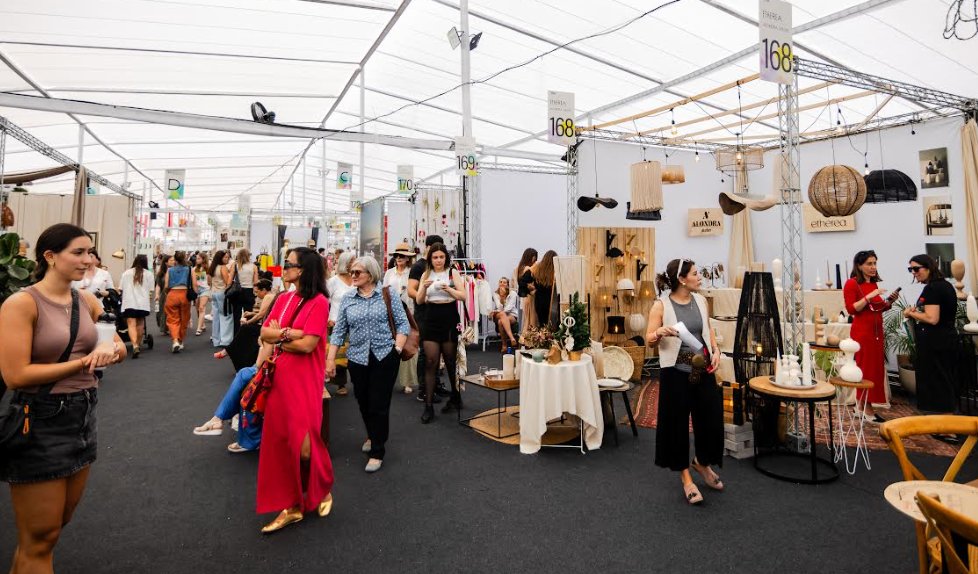 Preparativos para el Bazar ED 2025 en Vitacura - Bazar ED 2025: Innovación y Celebración en Vitacura