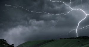 Probables Tormentas Eléctricas en el Sur de Chile - Tormentas eléctricas amenazan el sur de Chile este lunes