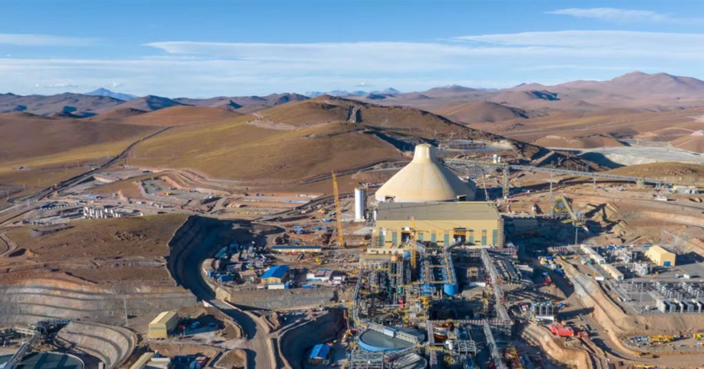 Producción de Cobre de Teck en Quebrada Blanca en 2025 - Teck reduce proyecciones de cobre en Quebrada Blanca: 40 mil toneladas menos.