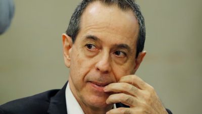 Rechazo de la Corte al Recurso de Christian Larraín por Despido - Gabriel Boric enfrenta desafíos en reforma previsional chilena