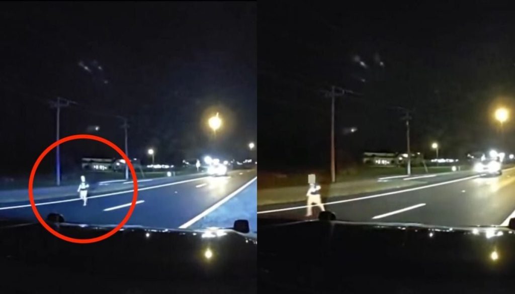Rescate de un Niño Corriendo por la Autopista en EE.UU. - Policía de EE.UU. rescata a niño en oscura autopista